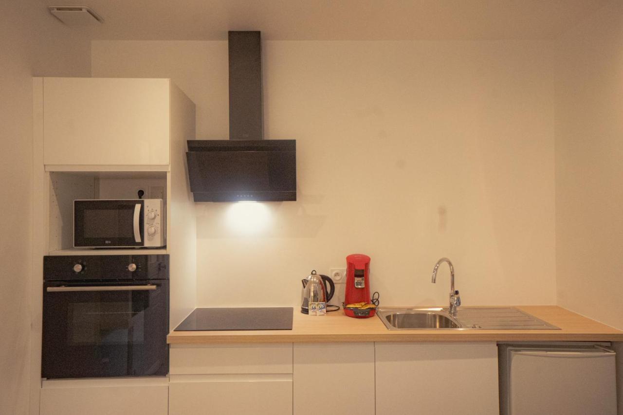 Appartement Cozy Avec Stationnement Gratuit Saint-Andre-les-Vergers Exterior photo