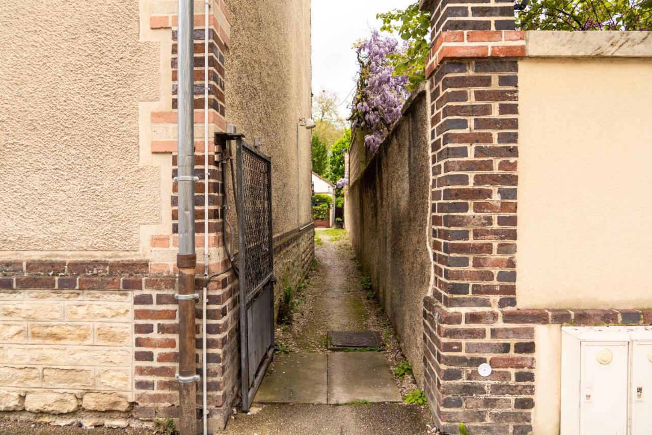 Appartement Cozy Avec Stationnement Gratuit Saint-Andre-les-Vergers Exterior photo